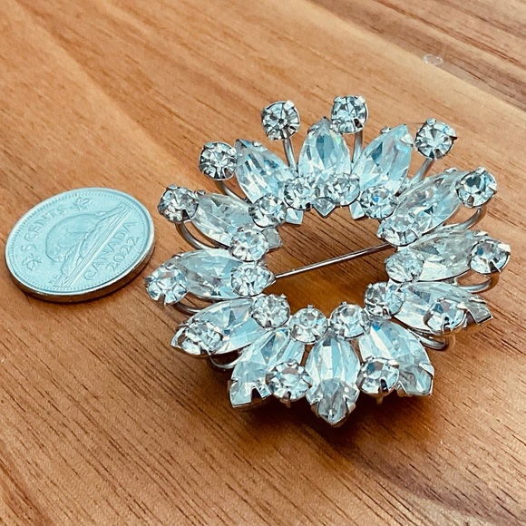 Broche vintage en pierres du Rhin. Vintage rhinestone brooch. - Picture 3 of 6